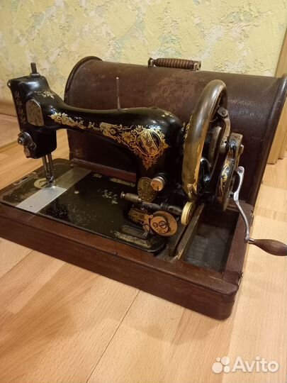 Швейная машинка зингер ручная
