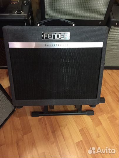 Fender bassbreaker 15 ламповый гитарный усилитель