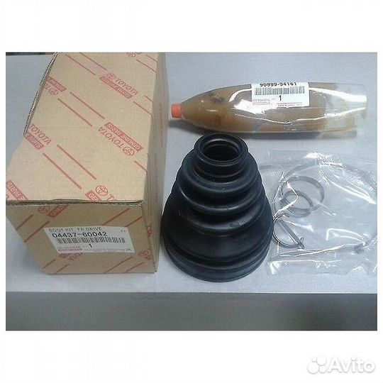 Пыльник для шруса Toyota 04437-60042