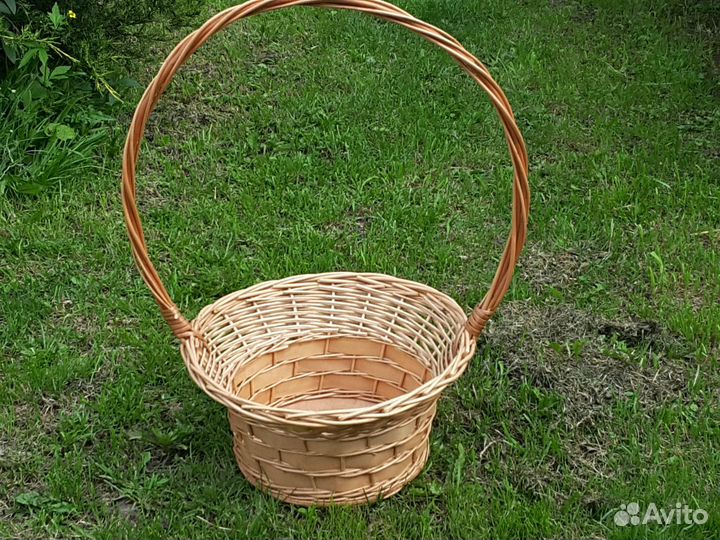 Корзины для цветов и подарков