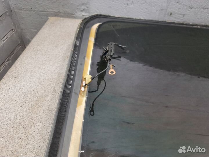 Заднее стекло оригинал для Volkswagen Jetta 6