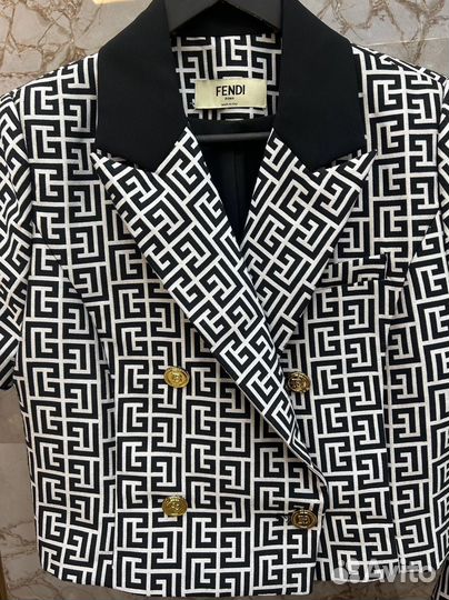 Fendi костюм с юбкой