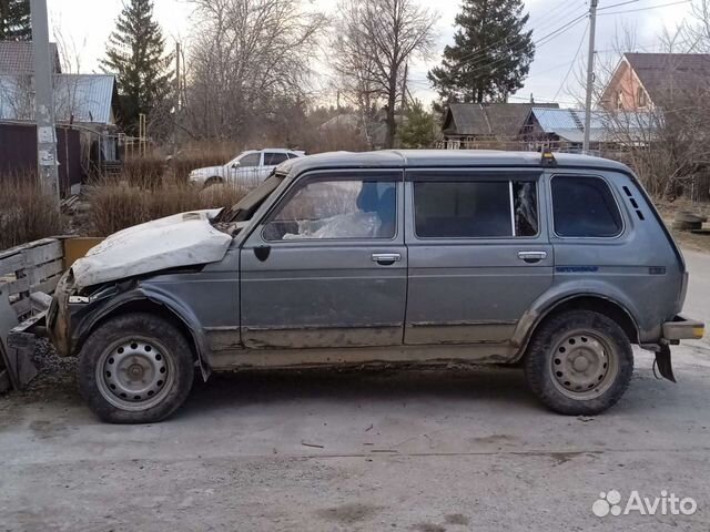 LADA 4x4 (Нива) 1.8 МТ, 2005, битый, 117 168 км