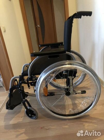Коляска инвалидная комнатная