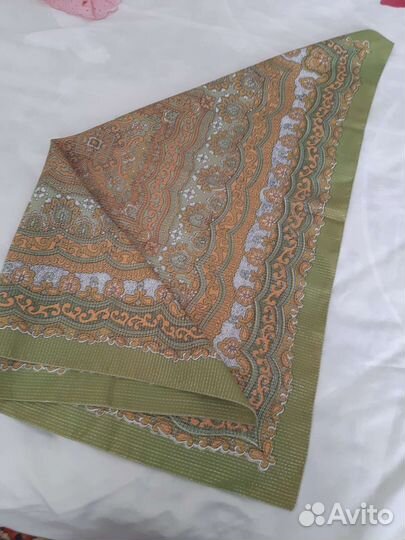 Платок шёлковый