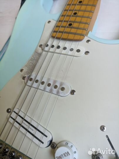 Электрогитара Fender stratocaster