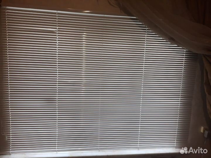 Жалюзи горизонтальные