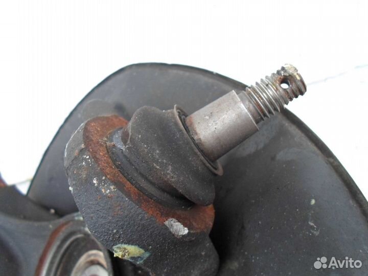 Кулак поворотный правый Honda Accord 9