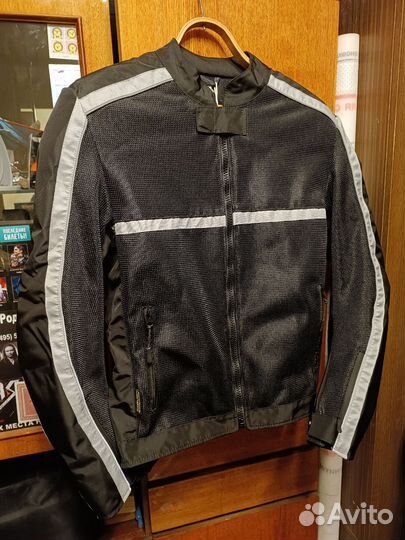 Мотокуртку Hyperlook