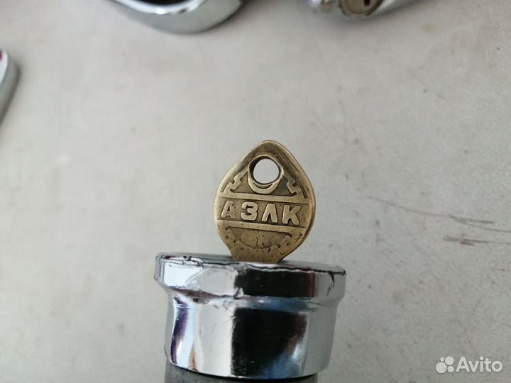 Москвич 403 407 408 замок СССР