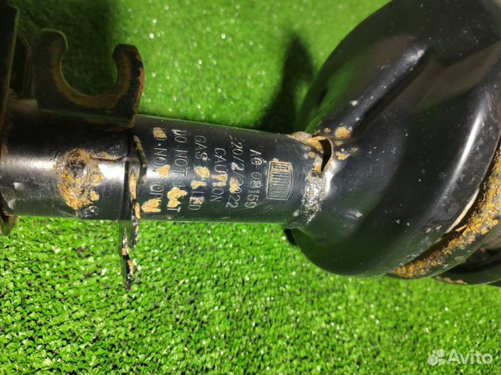 Стойка подвески передняя левая Kia Spectra 1 S6D