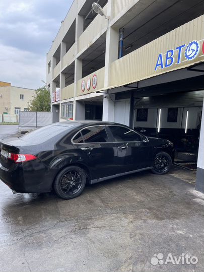 R17 Goodyear Eagle F1 GS 235/45, PCD 5x114.3 DIA 64.1