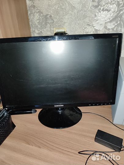 Компьютер с монитором