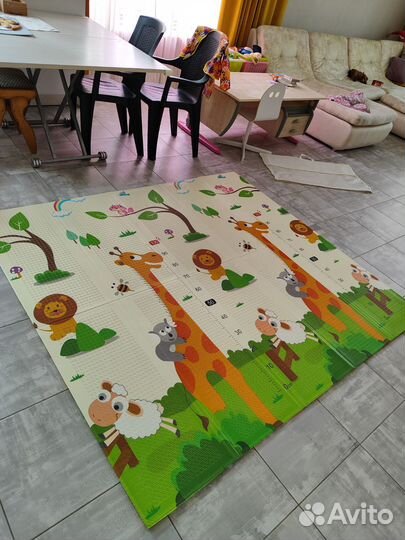 Мягкий коврик для малышей
