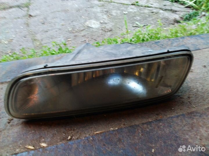 Противотуманка Toyota Town Ace Noach