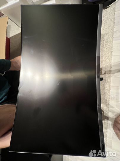 Монитор Samsung C27RQ80FQI