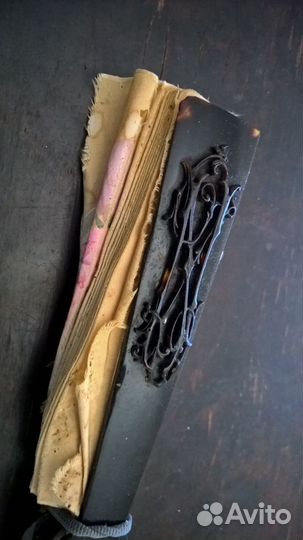 Старинный костяной веер. Черепаха, шёлк, живопись