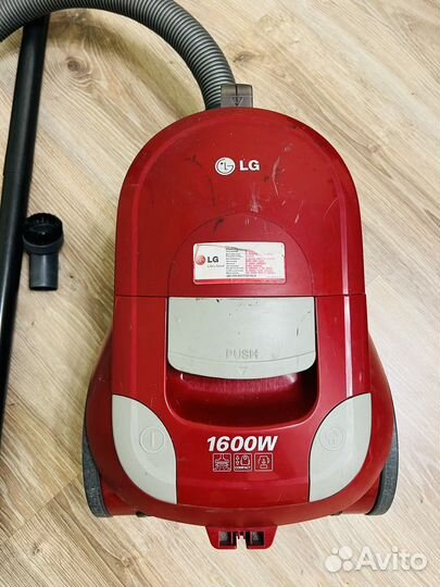 Пылесос LG 1600w на запчасти