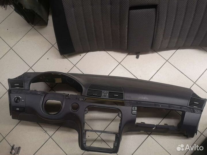 Торпедо Mercedes-Benz W220