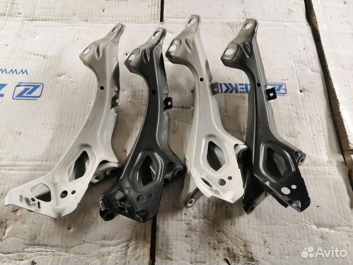 4G0821135A 4G0821136A Audi A6 C7 Крепление крыла