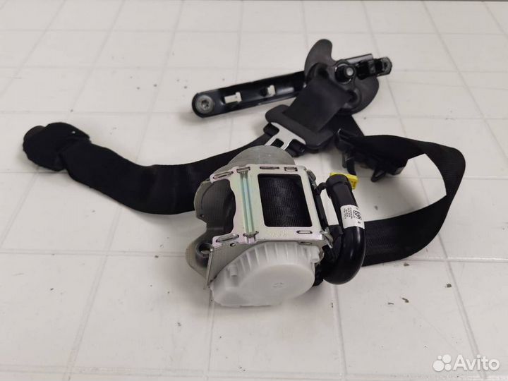 Ремень безопасности задний Alfa Romeo Stelvio 949