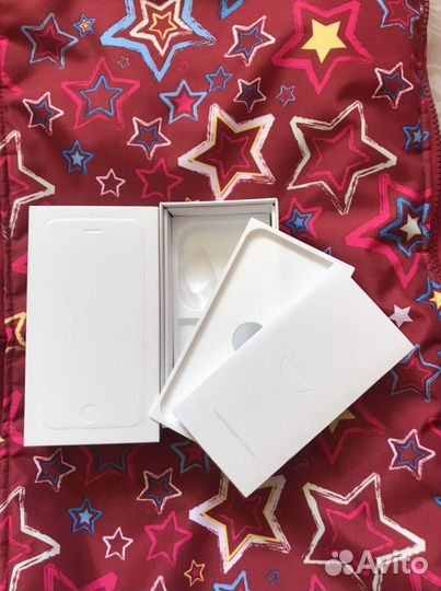 Коробка от iPhone 6 на 32 gb