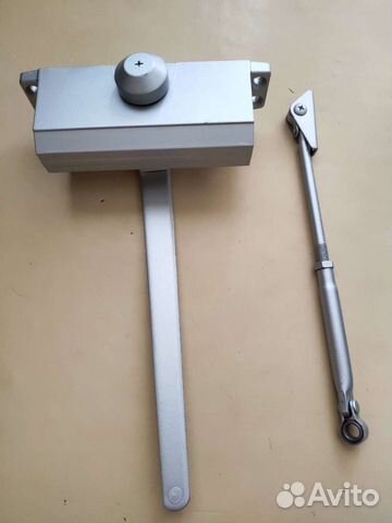 Доводчик дверной