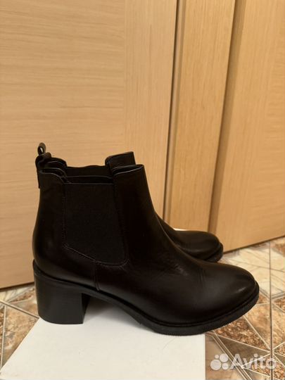Ботинки женские 38 размер