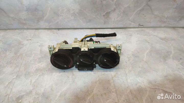 Блок управления печкой Audi A3 8L