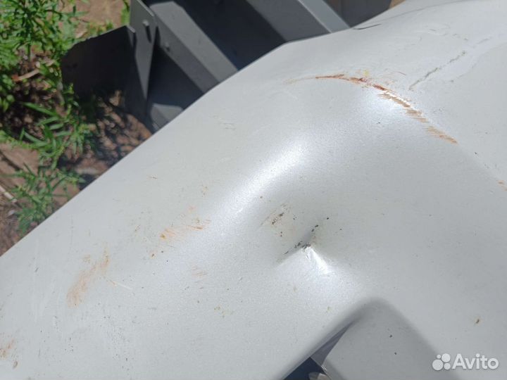 Продам передний бампер на Тойота Ленд Крузер 200