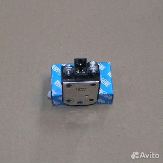 Регулятор напряжения камаз, маз 28V 3А (аналог 271