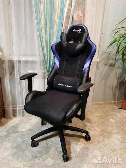 Игровое компьютерное кресло Aerocol