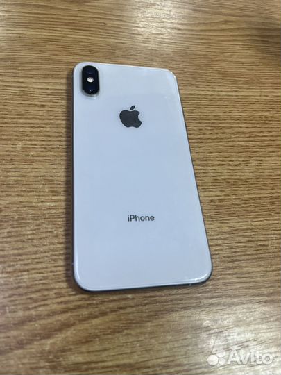 iPhone Xs, 64 ГБ
