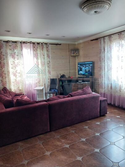 Коттедж 200 м² на участке 11,5 сот.