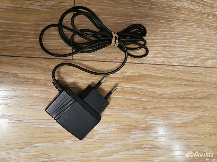 Зарядное устройство для телефона Nokia (тонкая)