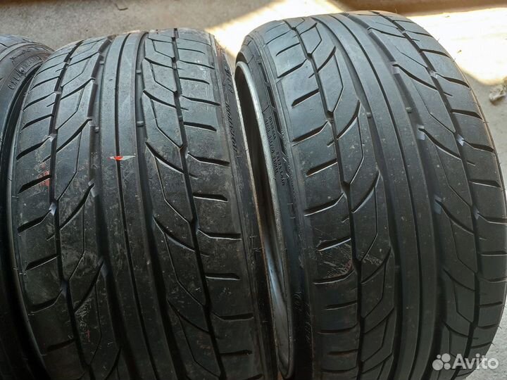 Nitto NT555 G2 245/35 R20 и 225/35 R20