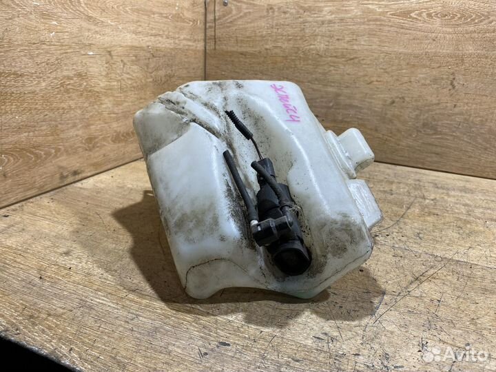 Бачок омывателя Renault Espace 4 B75