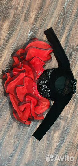 Костюм для выступлений фигурное катание 128-140