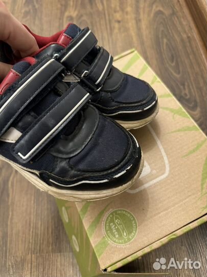 Кросовки Chicco доя мальчика 28 р