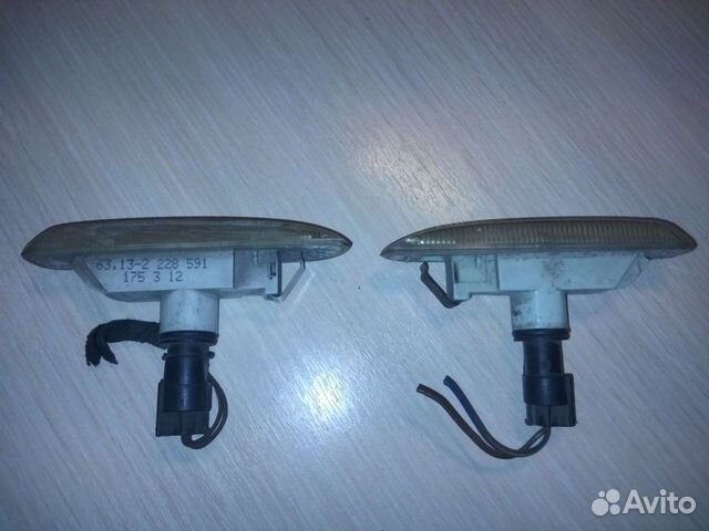 Повторитель поворота в крыло правый и левый 2 шт б