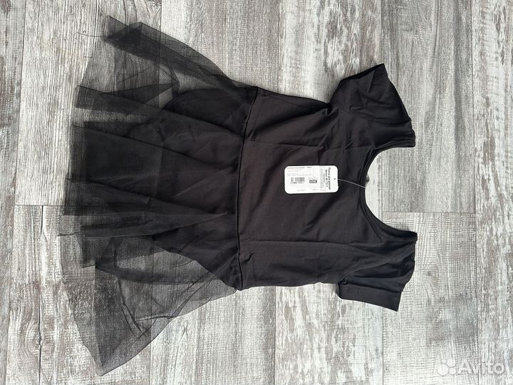 Купальник гимнастический новый,134-140