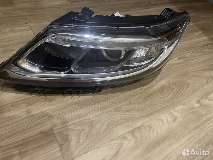 Фара левая kia sorento xm