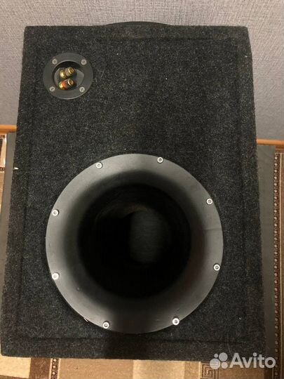 Сабвуфер AMP M-12D2 с усилителем