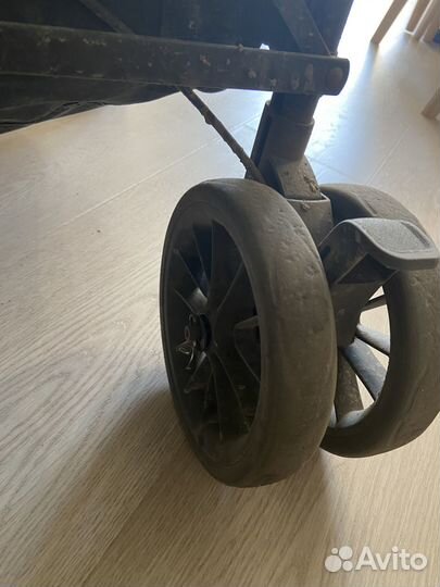 Прогулочная коляска inglesina zippy light