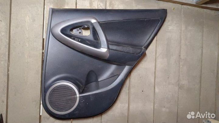 Дверные карты Toyota Rav4 30 2.0 2009