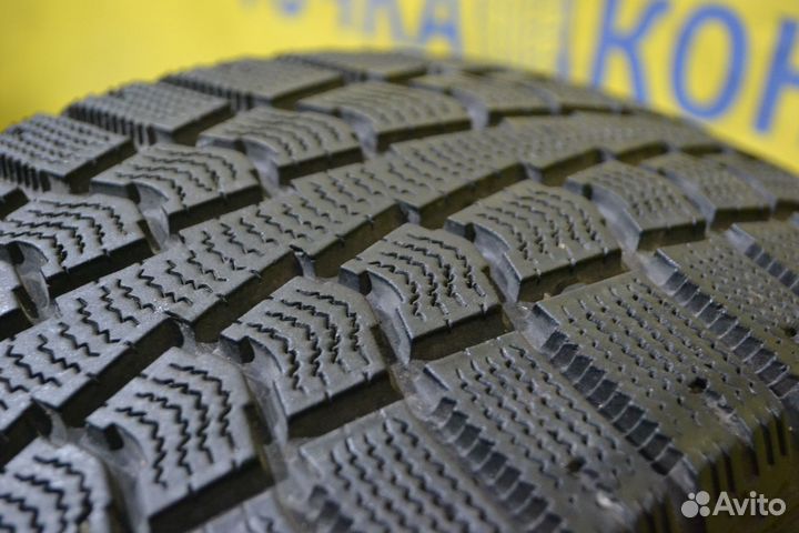 Pirelli Winter Ice Control 215/60 R16