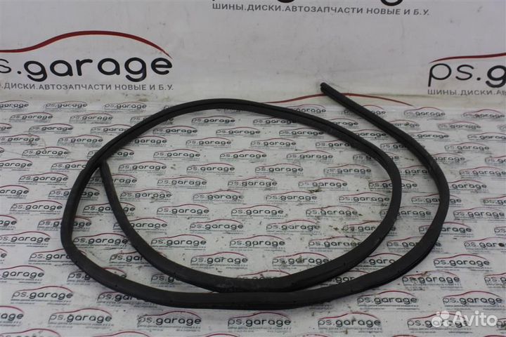 Уплотнитель кузова передней двери Nissan Qashqai