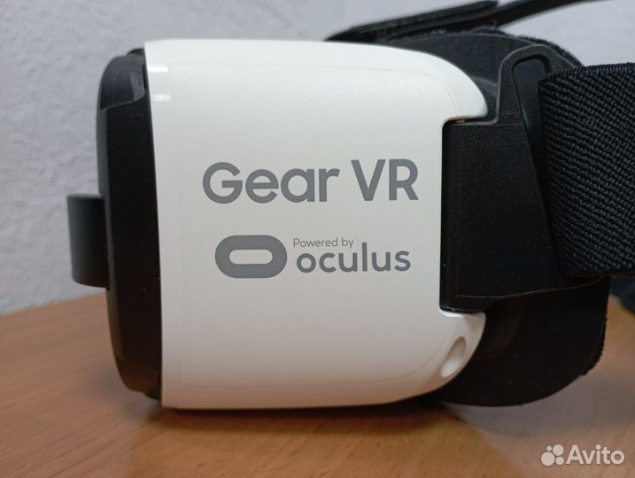 Очки для смартфона Samsung Gear VR (SM-R322)