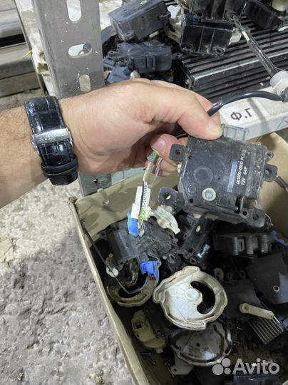 Сервопривод печки тойота рав4 v40