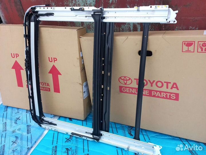 Тойота Ленд Крузер Прадо 150 механизм люка